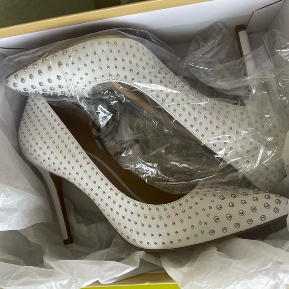 Michael Kors White Studded Heels - Picture 1 of 2